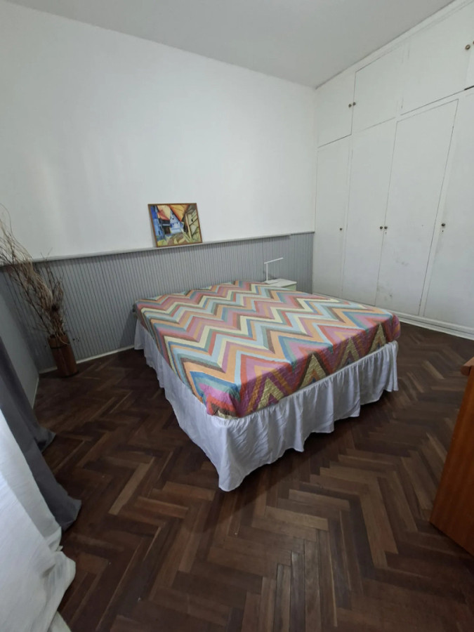 Alquiler Apartamento 4 Dormitorios Patio Balcón Sin Gastos Comunes La Comercial · Foto 9