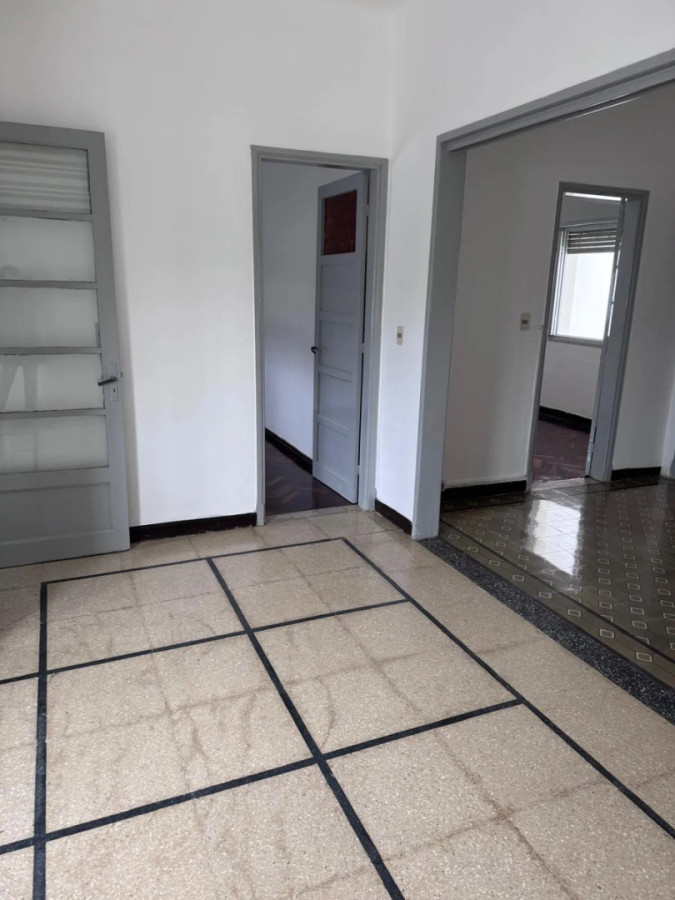 Alquiler Casa Planta Baja 2 Dormitorios Patio Sin Gastos Comunes En Buceo · Foto 10