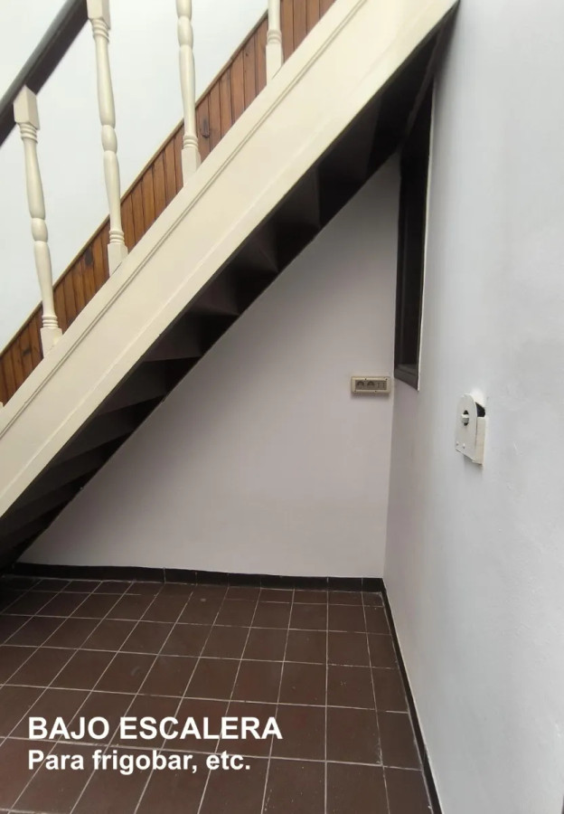 Alquiler De 2 Locales Comerciales En Goes · Foto 9