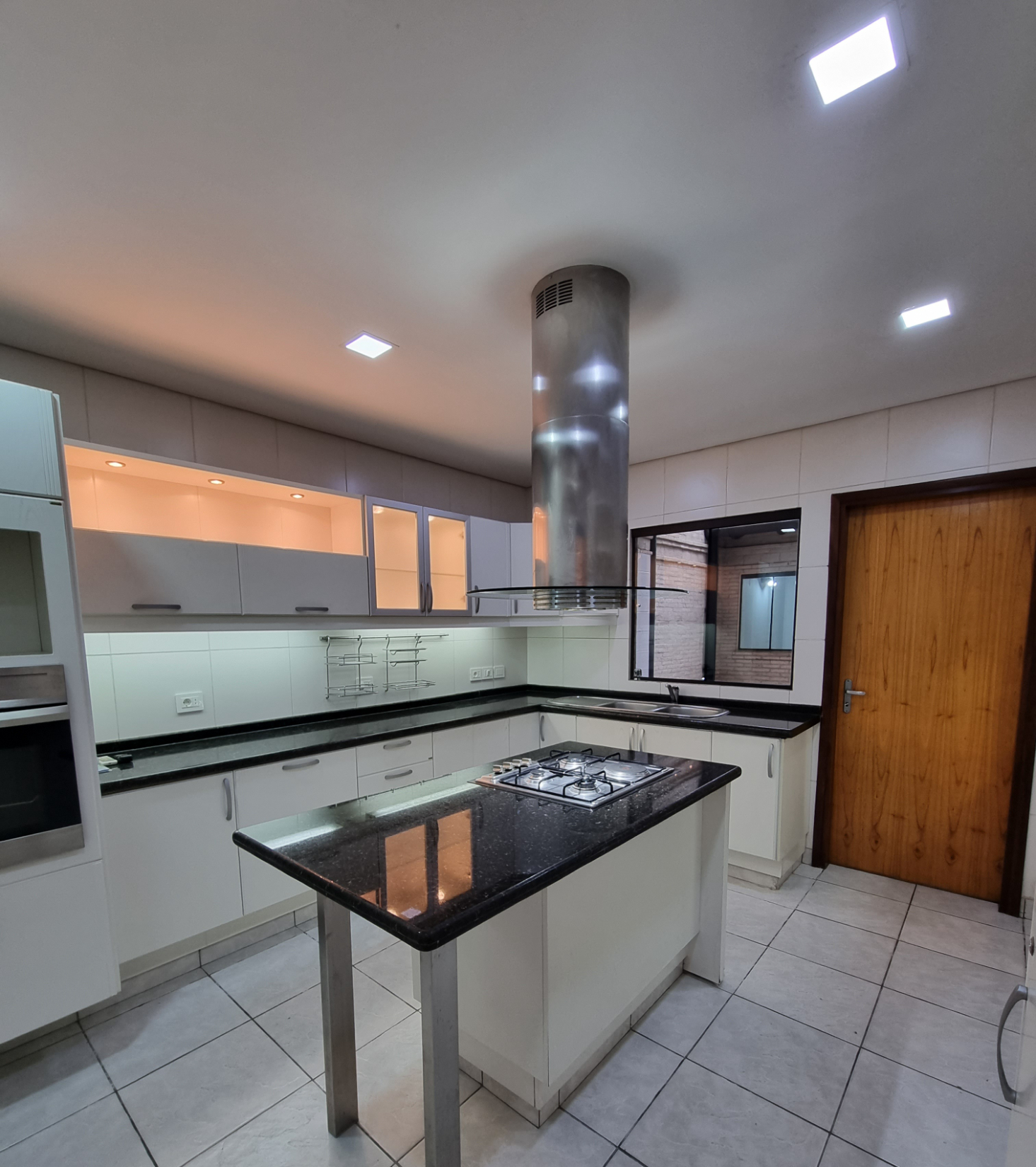 DUPLEX CON 3 SUITES EN VILLA MORRA !! Z. SHOPPING MARISCAL — foto 2