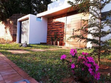 Vendo Hermoso Chalet En Lambare
