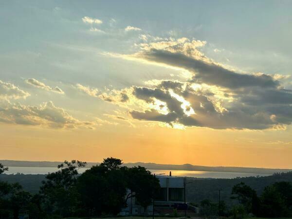 VENDO TERRENO CON VISTA ÚNICA AL LAGO — foto 3
