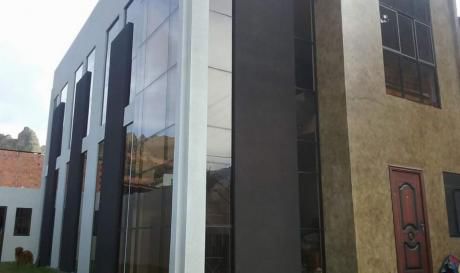 Propietaria Vende Hermosa Casa