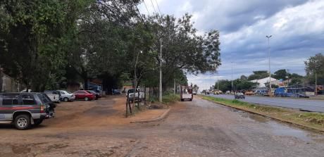Mariano Roque Alonso: Amplia Esquina Sobre La Transchaco - Solo 200 Usd/m2!