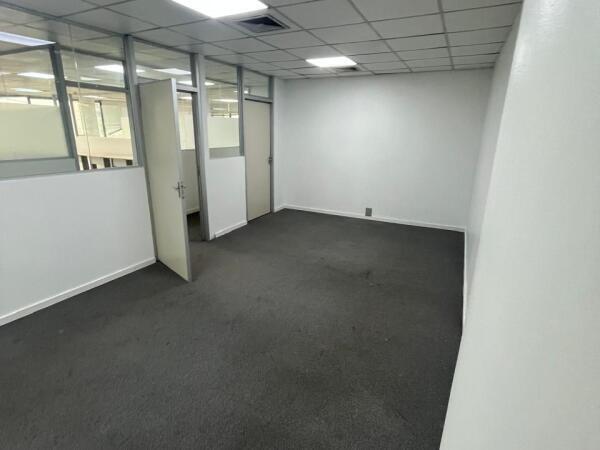 Alquiler de Oficina Corporativa sobre Av. España Edificio Urano I — foto 3