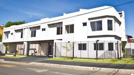 Hermosos Triplex A Estrenar En Venta Barrio Herrera-