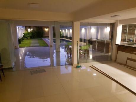 Residencia De 1era A Estrenar S/avda Brasilia