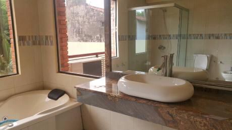 Alquilo Amplio Duplex Tipo Casa