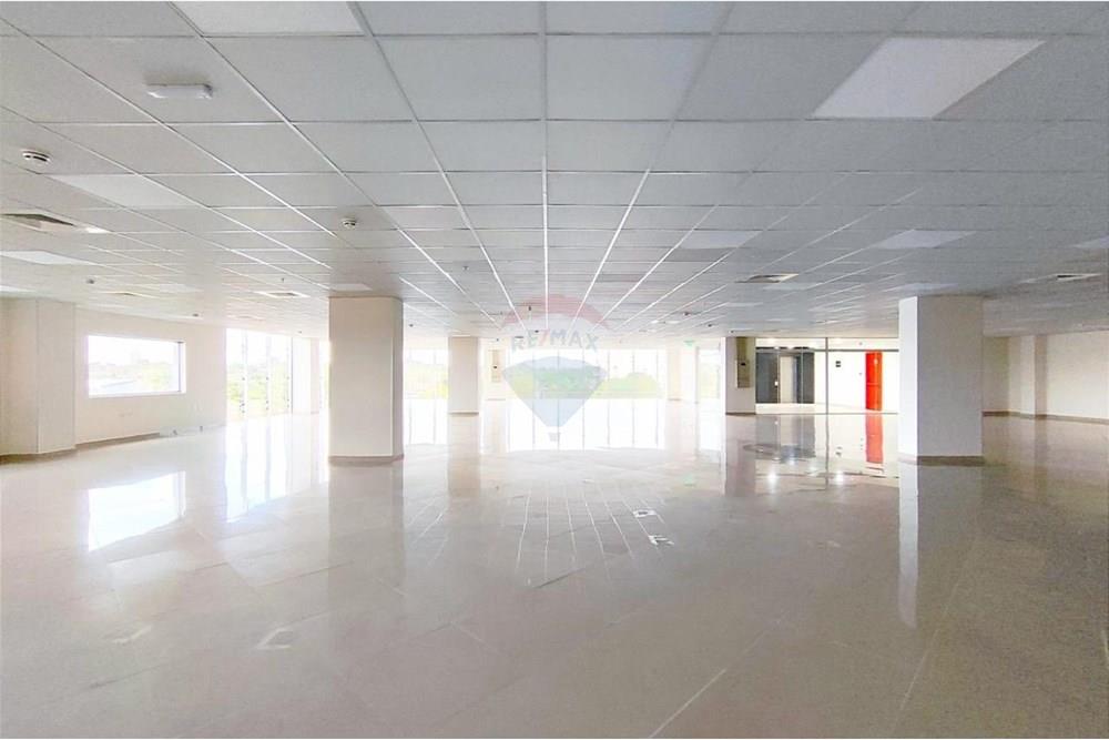 Oficina de 132 m2 en Villamorra — foto 2