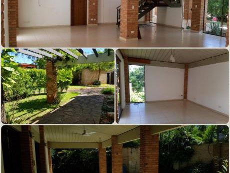 Villa Morra : Elegante Residencia En Condominio Vip - 1.600 Usd