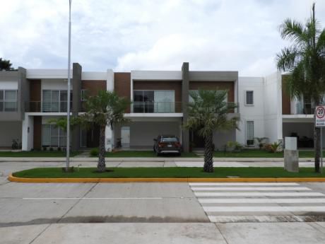 Casa 4 Dormitorios Jardines Del Norte IV
