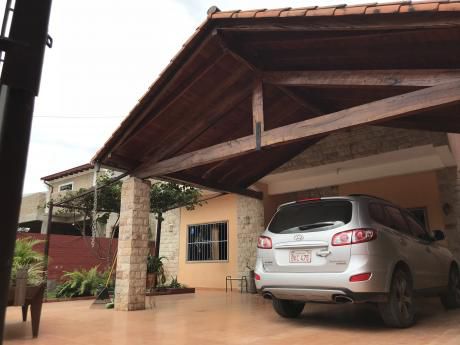 Vendo Hermosa Casa En Mariano Roque Alonso !!
