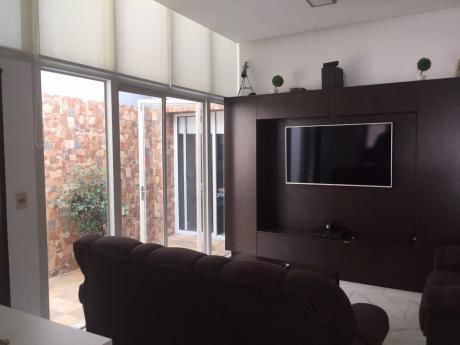 Casa De 2 Dormitorios A Nuevo