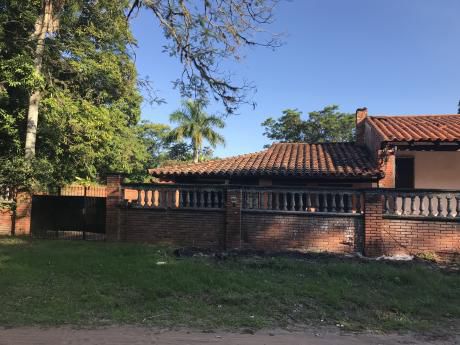 Hermosa Casa En Areguá