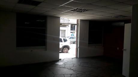 Local En El Centro - Yaguarón