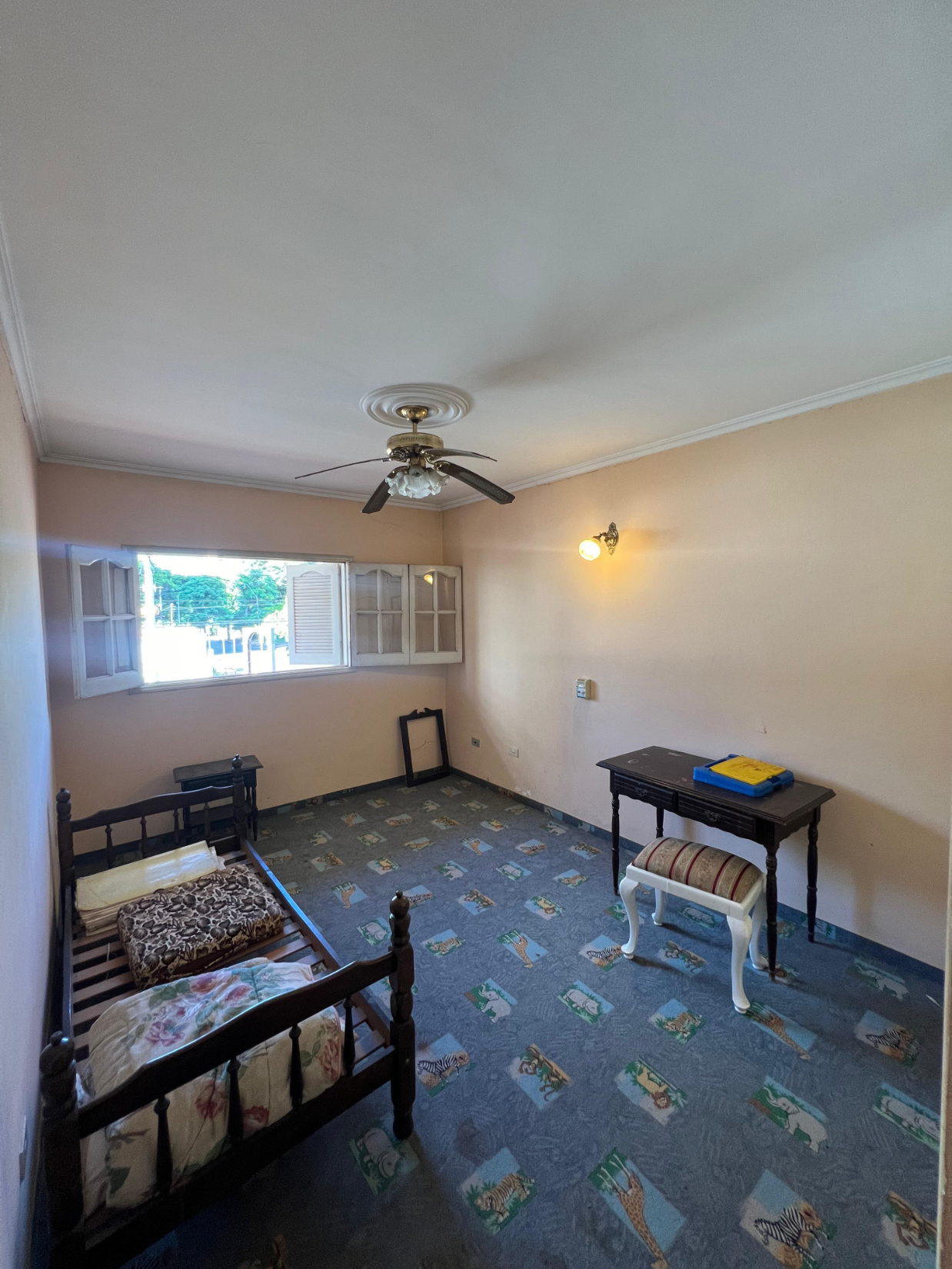 VENDO HERMOSA RESIDENCIA EN EL BARRIO MARISCAL ESTIGARRIBIA DE ASUNCION — foto 3