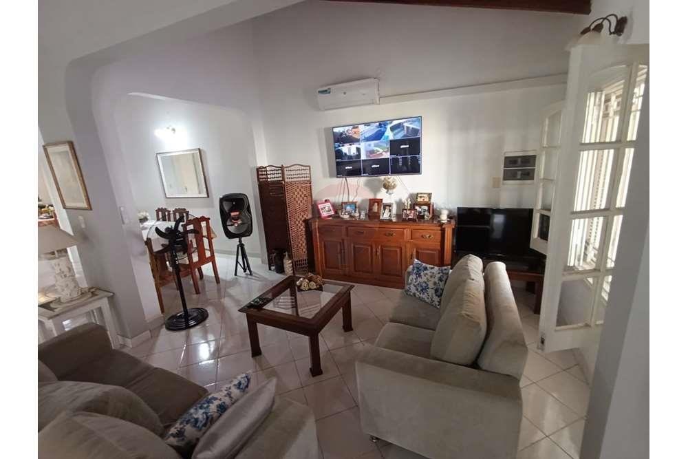 VENDO CASA EN MBURUCUYA A PASOS DE PRIMER PRESIDENTE — foto 3