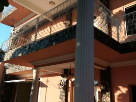 Casa De 4 Pisos Con Ascensor - Zona Colegio Sek*