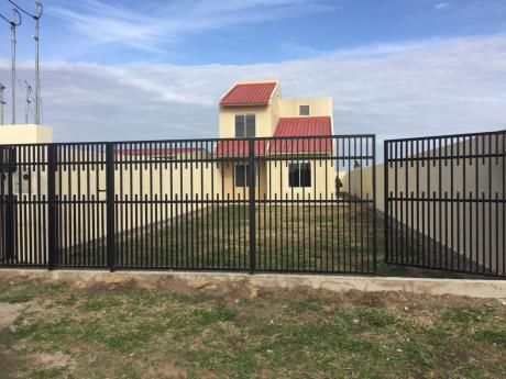 Casa De 4 Habitaciones Ideal Para Tu Familia!!!