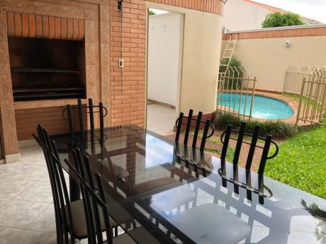 Alquilo Duplex Tipo Casa Amoblado