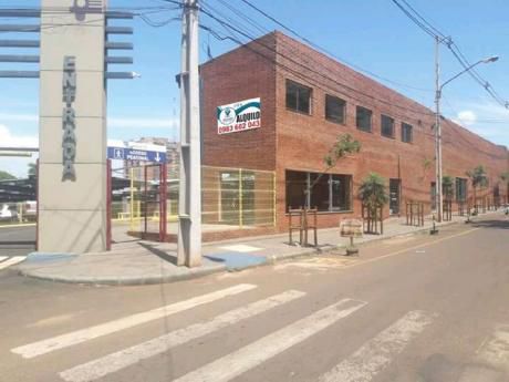 Alquilo Salon Comercial