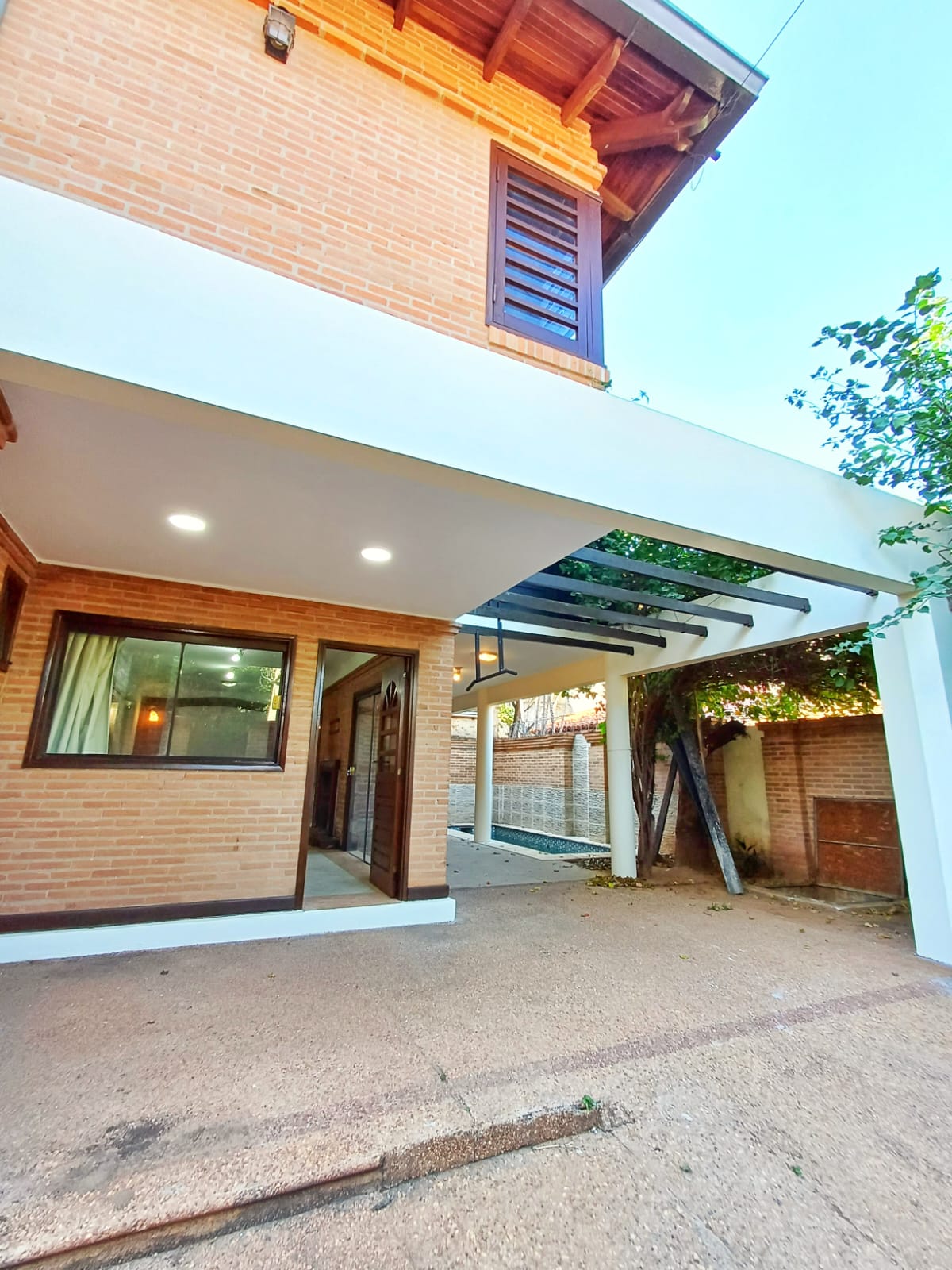 1.250 USD - ALQUILO DUPLEX DE 3 HAB EN MBURUCUYÁ — foto 2