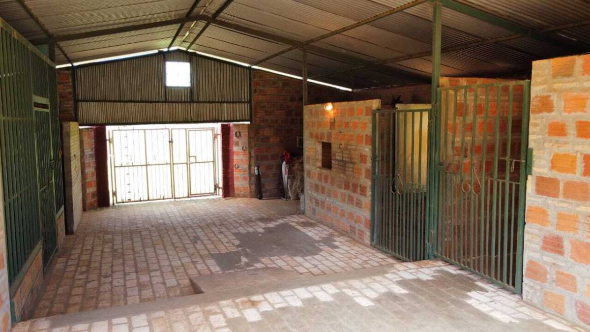 ATYRA - QUINTA CON CABALLERIZA - PISCINA - QUINCHO — foto 3