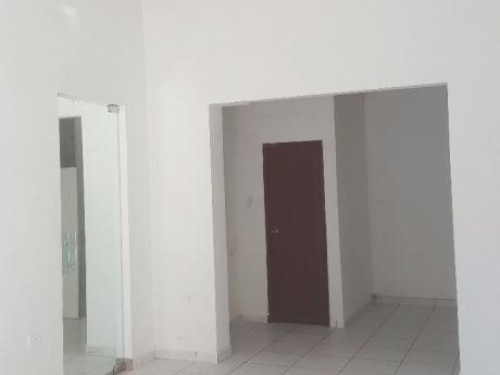 Local En Alquiler...69054598