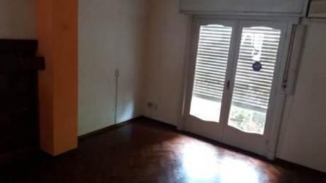 Vivienda Y Local Comercial Independientes! Atención Profesionales!