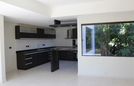 Vendo Residencia A Estrenar!! Zona Col. Sta. Ana, Primer Pte.
