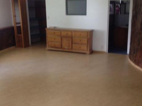 Casa Para Actividad Comercial