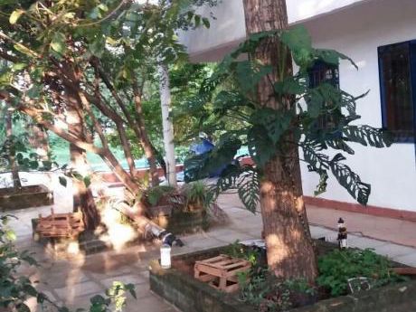 Casa Con Piscina En Lambare