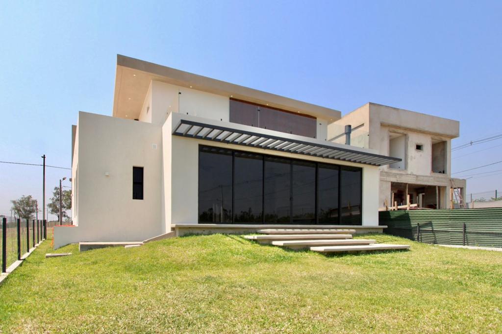 ALQUILO CASA EN AQUA TERRA LUQUE — foto 3