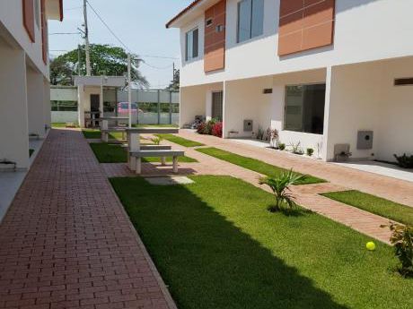 Hermosa Casa En Condominio Boulevard Pedro Vélez