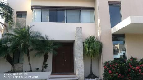 En Alquiler Hermosa Casa En Colinas 1 Del Urubo