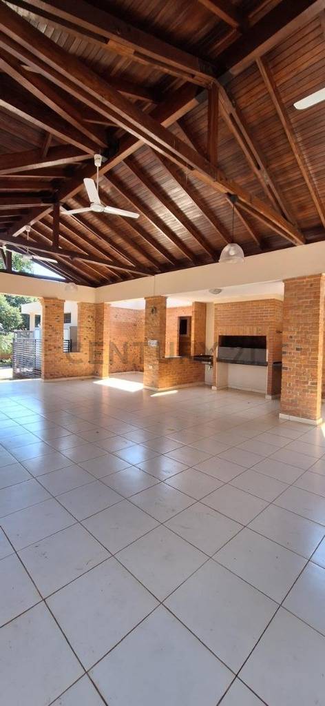 Venta De Casa en Barrio Cerrado de Luque. — foto 2