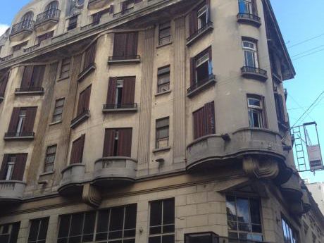Historical Art Deco Hotel By Plaza Independencia