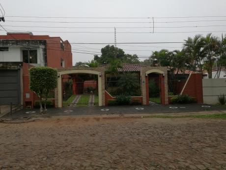 Hermosa Casa En Lambaré - Zona Aso Del Mec