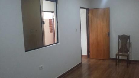 Alquilo Departamento Pequeño En El Area 4!