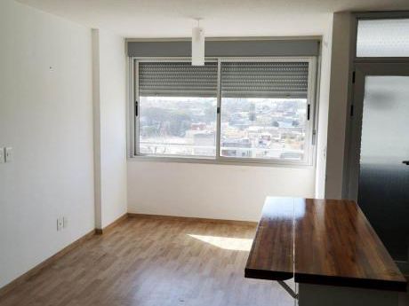 Impecable Apartamento Al Frente!!