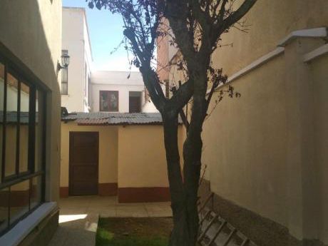 En Alquiler Achumani Calle 16