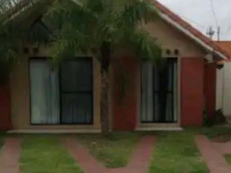 Casa En Alquiler Zona Del Remazo Condominio Lls Pintores