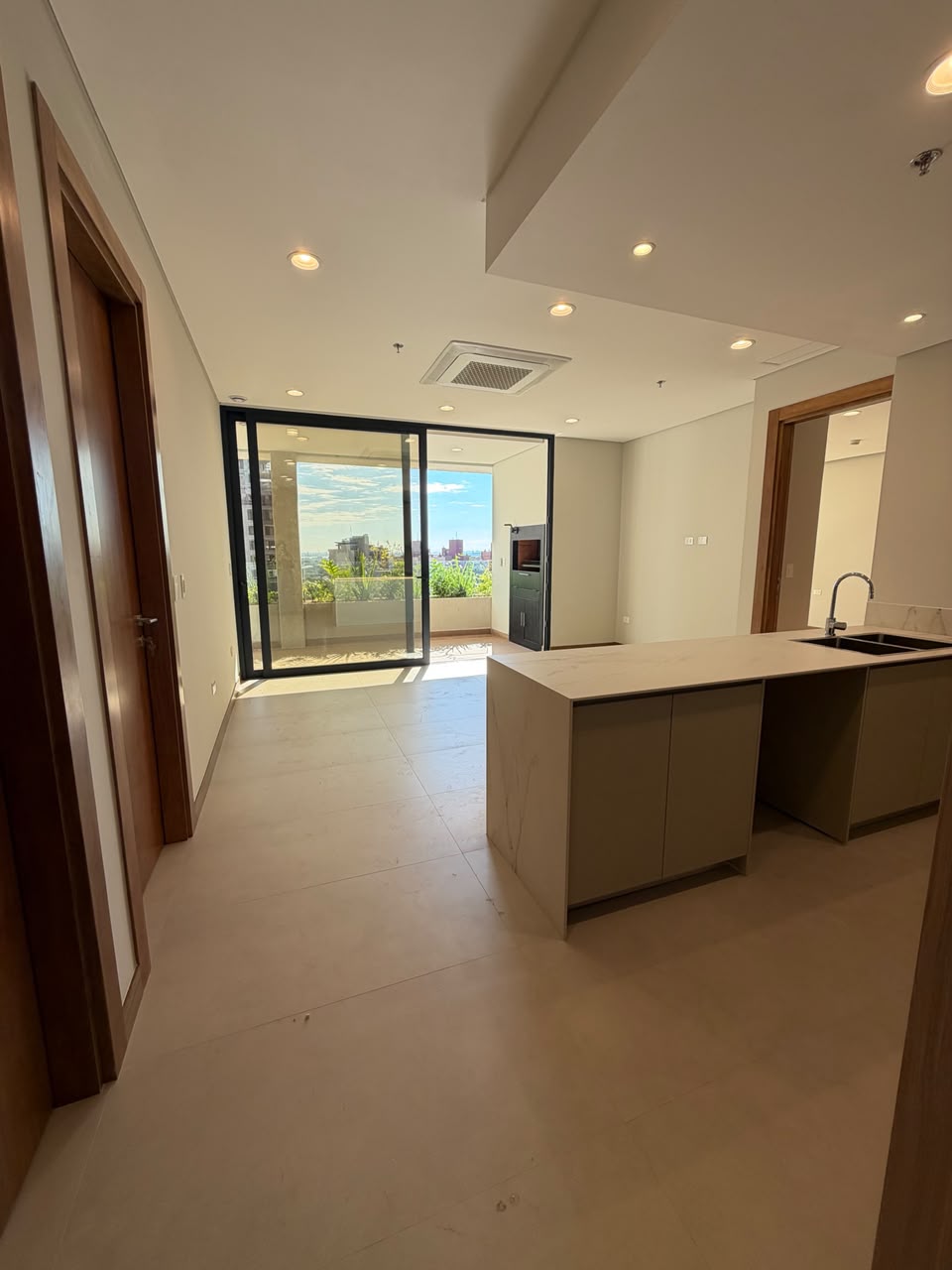 ALQUILER DE DEPARTAMENTO EN EDIFICIO LAS PALMAS — foto 2