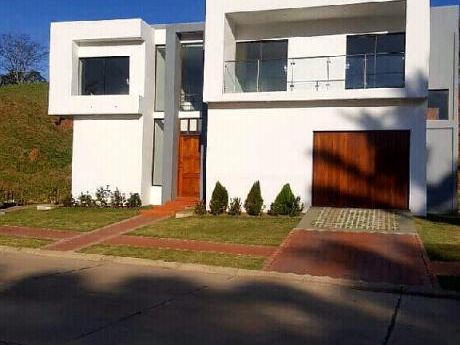Casa Nueva Minimalista En Urubó