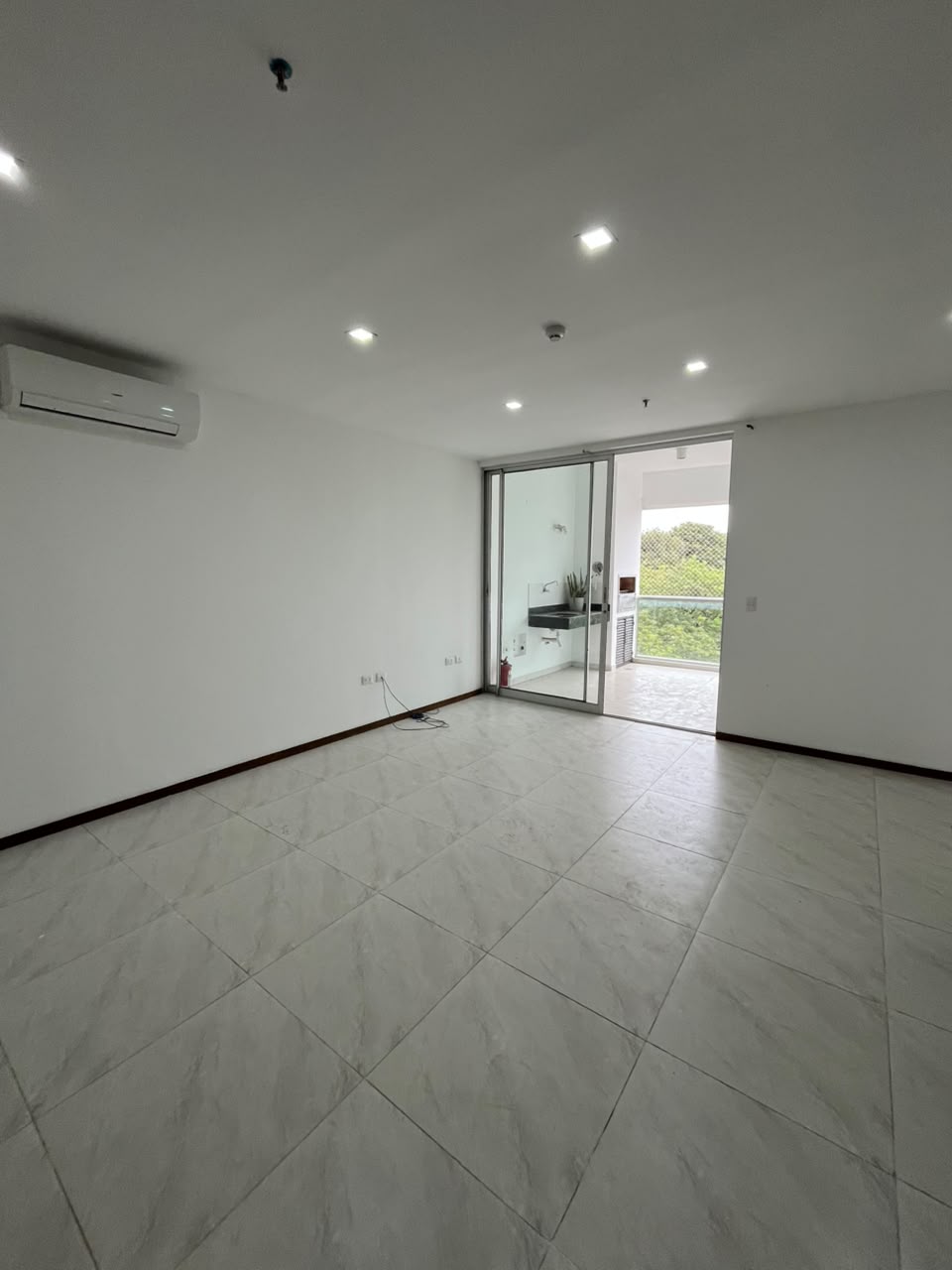 ALQUILER DE DEPARTAMENTO ZONA LOS LAURELES — foto 3