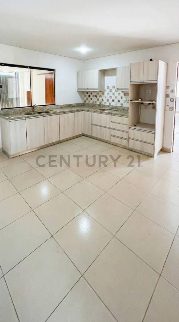 Alquiler de Casa en Luque, Central — foto 2
