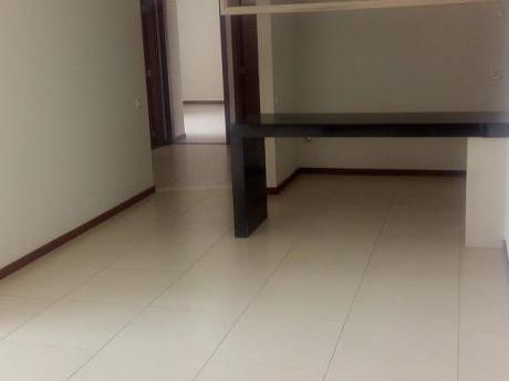 Departamento En Alquiler En Av. Diego De Mendoza