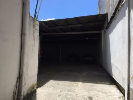 Alquiler La Blanqueada- Ideal Estacionamiento, Taller Etc!