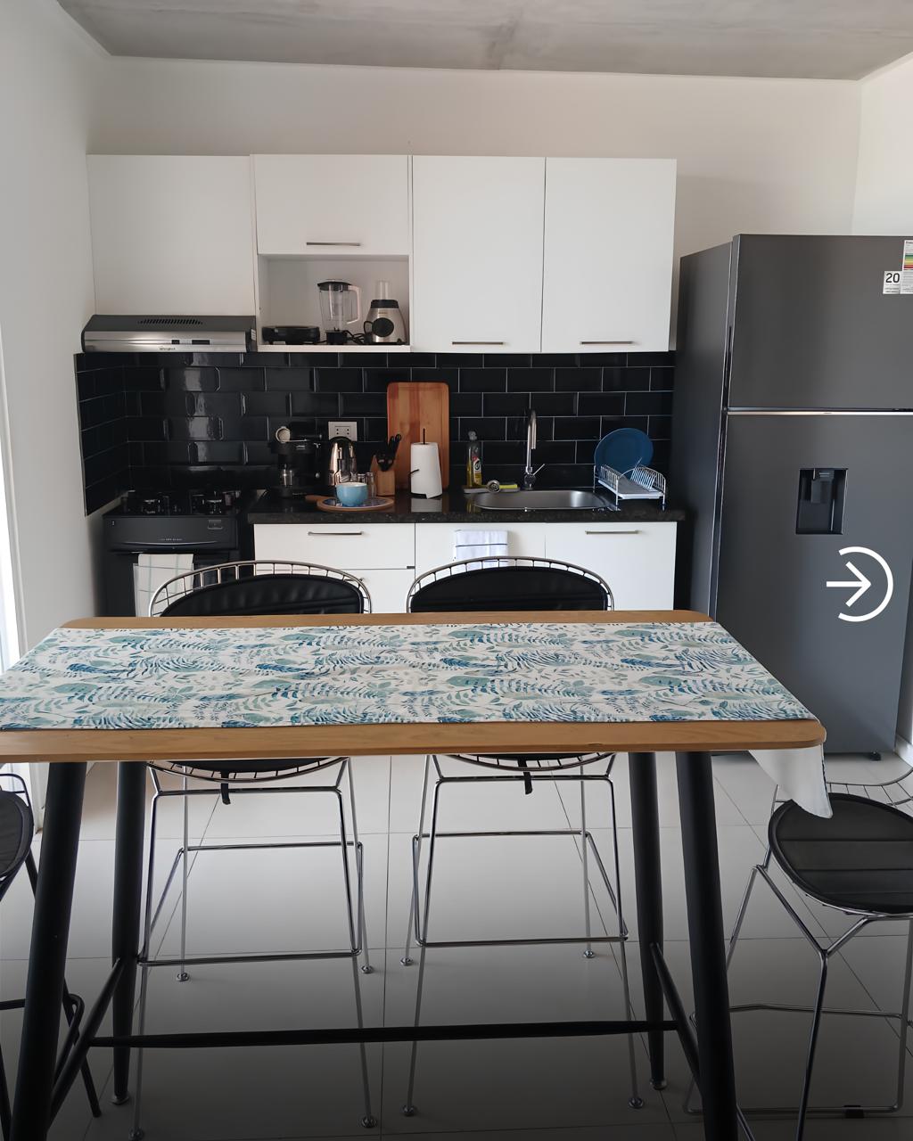 ALQUILO DEPARTAMENTO AMOBLADO EN CONDOMINIO ALTA VIDA – LUQUE — foto 3