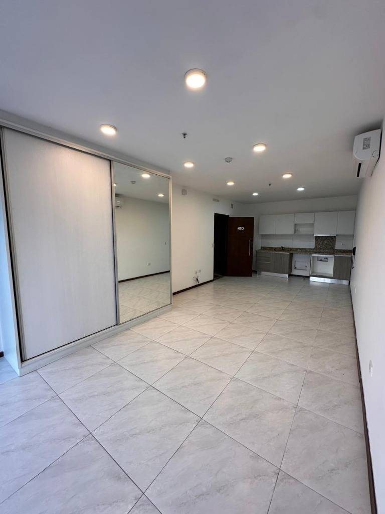 EN VENTA MONOAMBIENTE EN VENTA – EDIFICIO REMBRANDT — foto 2